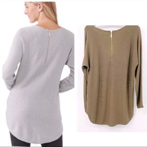 Michael Kors Pale Tan Hi-Lo Hem Sweater With Small Gold Logo Back Zipper, size M